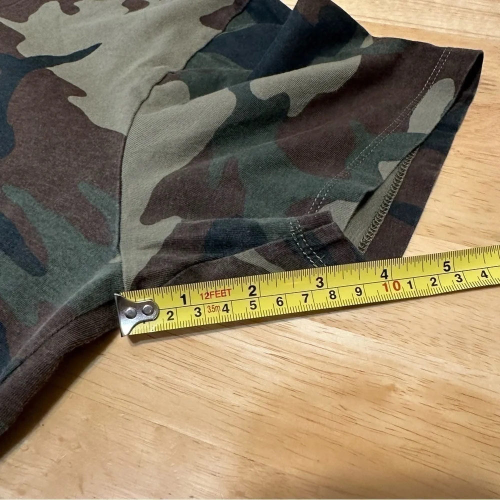 Levi’s Men’s Camo Camouflage Tee Shirt T Shirt L Large Short Sleeve Casual